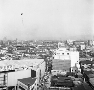 1955年ごろ　阪急百貨店から東側を見る